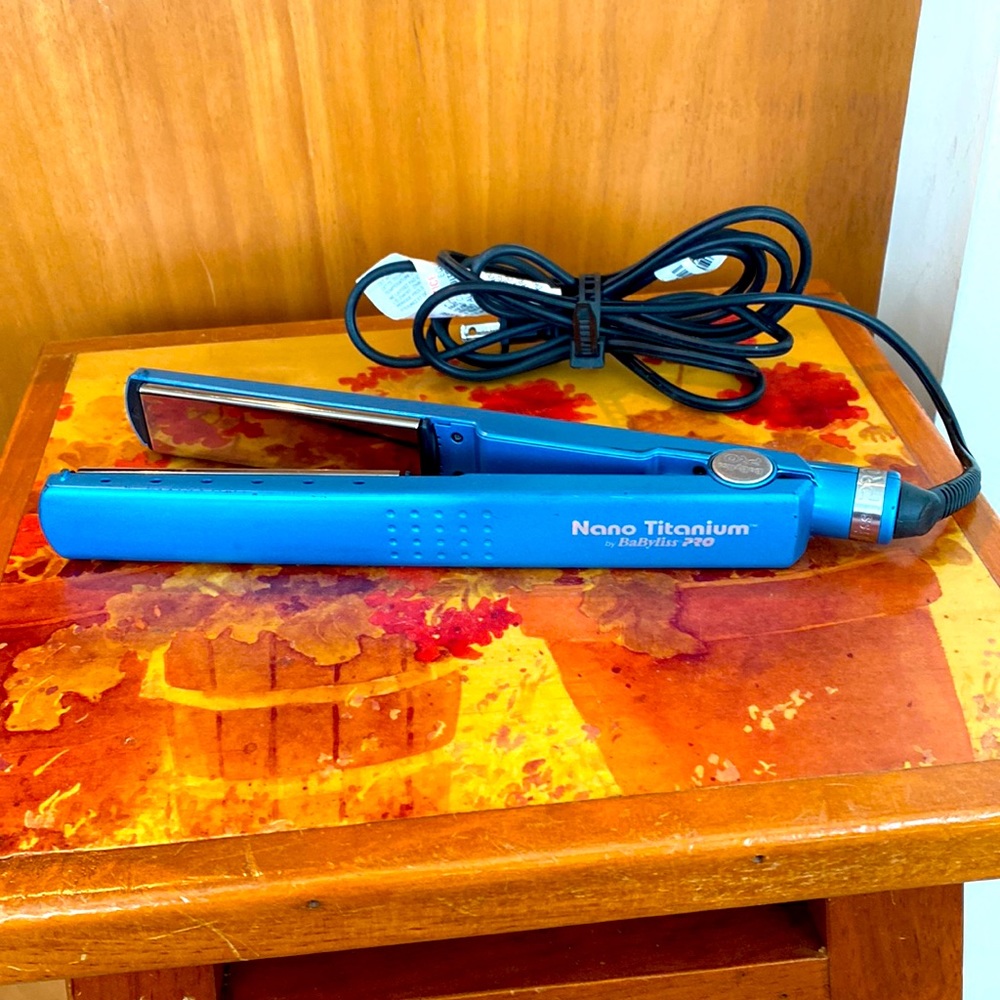 Hair straightener